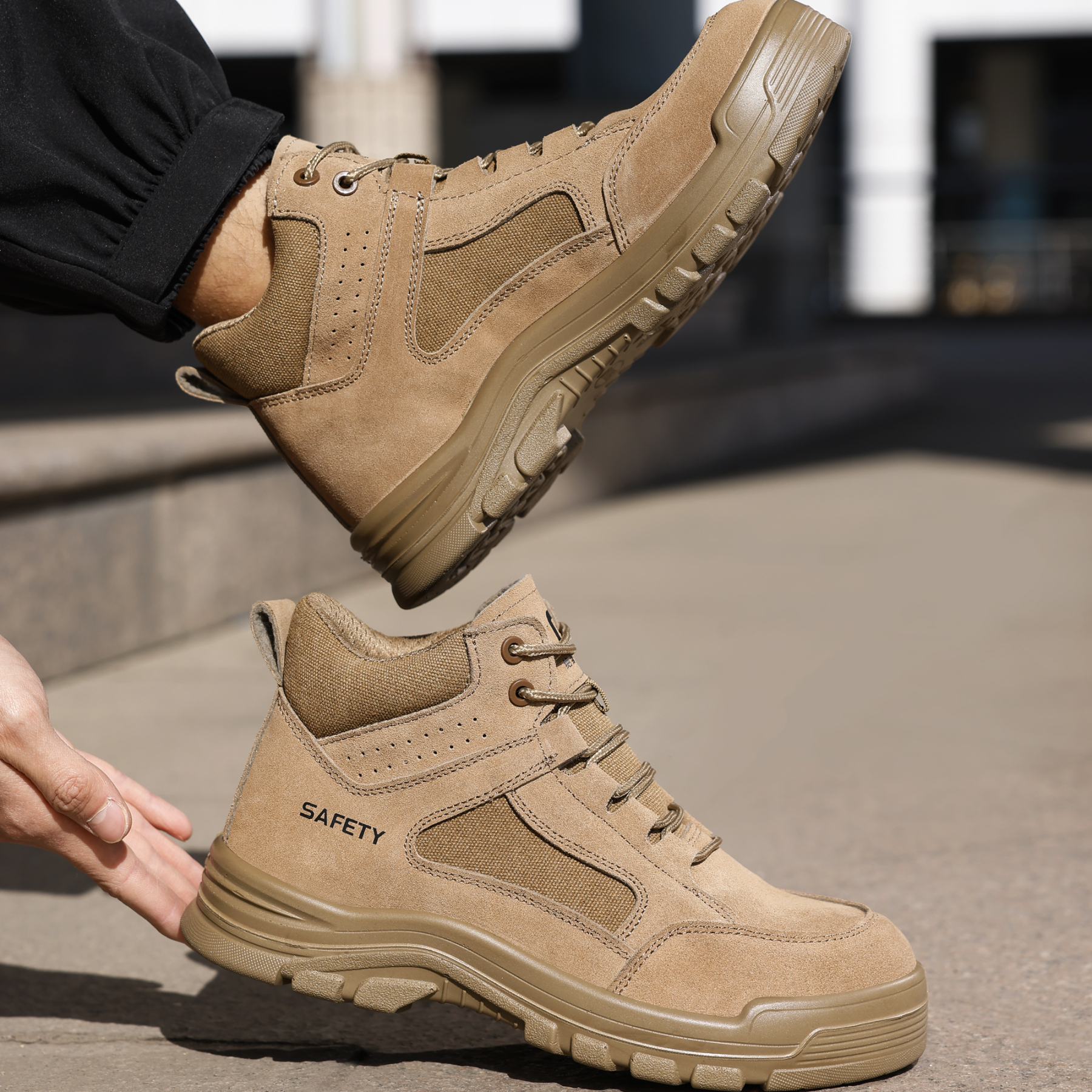 Brown summer breathable wear resistant steel toe safety shoes