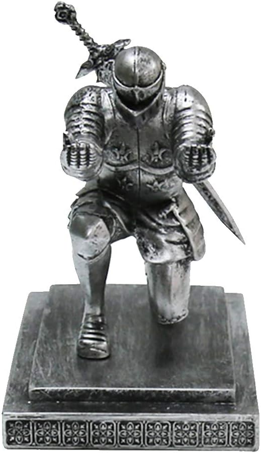 Knight Pen Holder