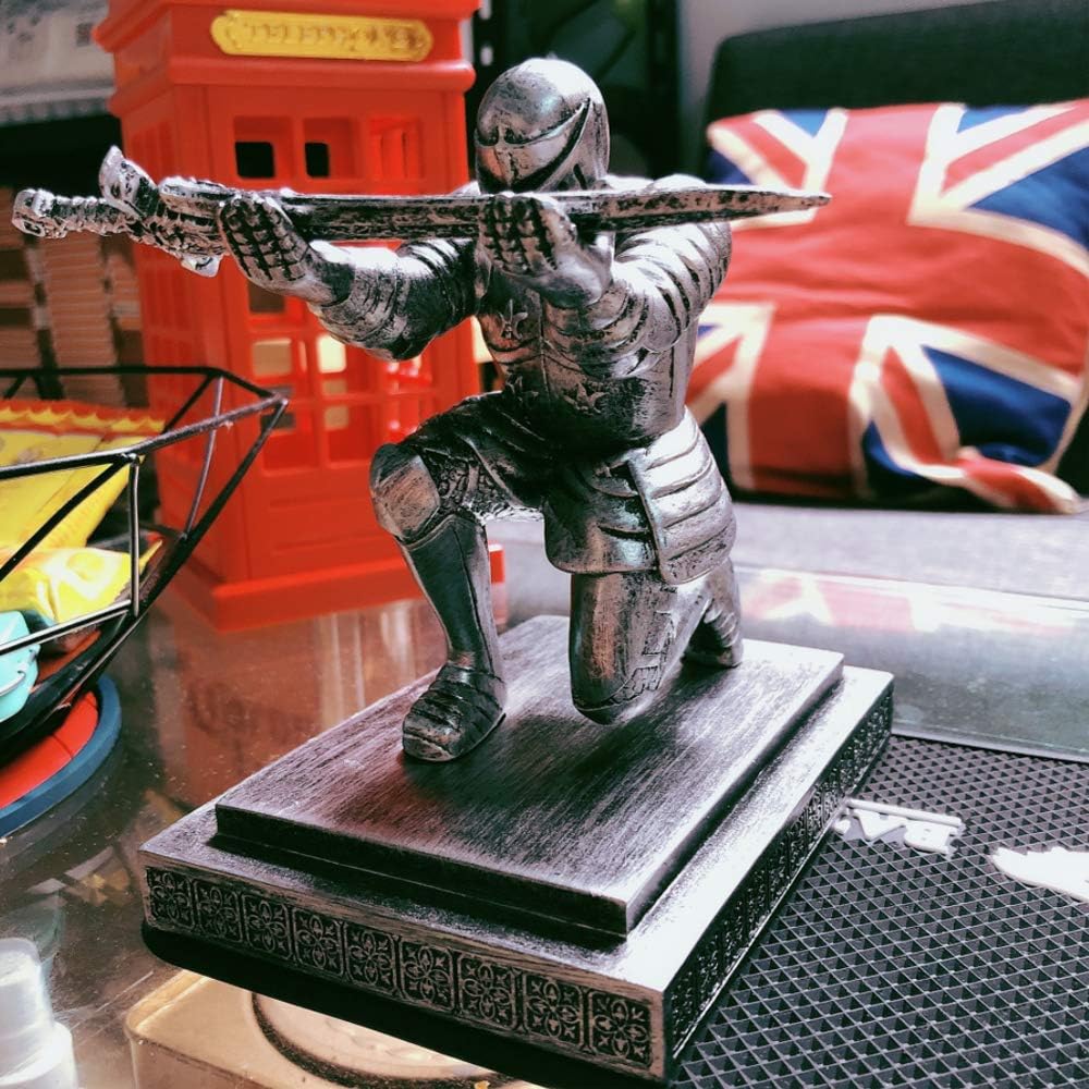 Knight Pen Holder