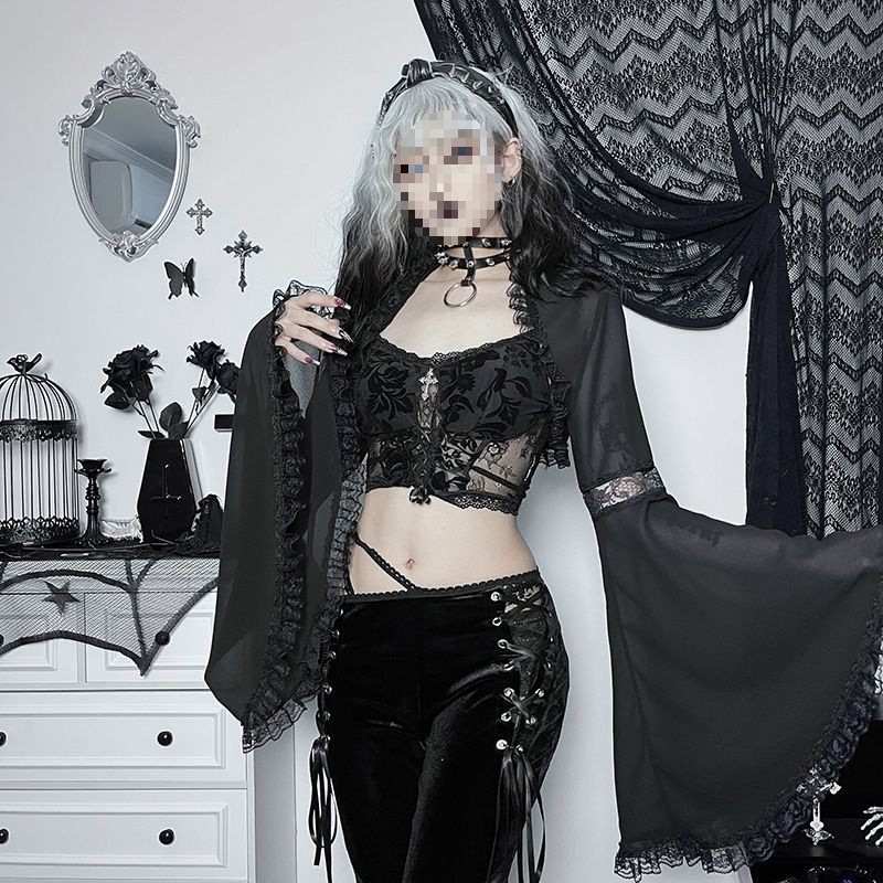 Female gothic style Dark lace outer layer with a blouse-style jacket