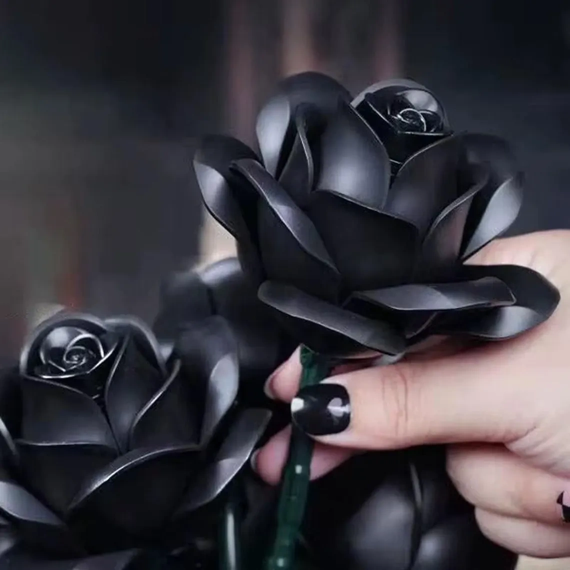 Black Rose Bouquet Building Set