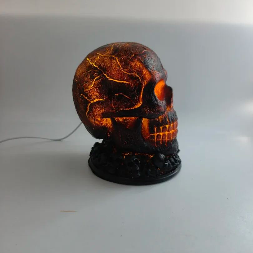 Lava Stone Skull Lamp