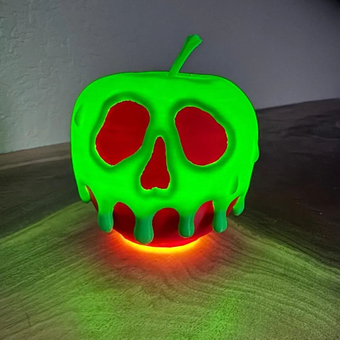 Poison Candy Apple Night Light 2PCS（10 CM/4 inc）