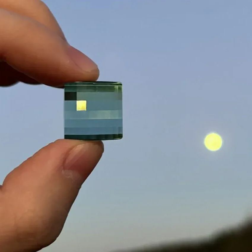 The Pixel Magic Lens