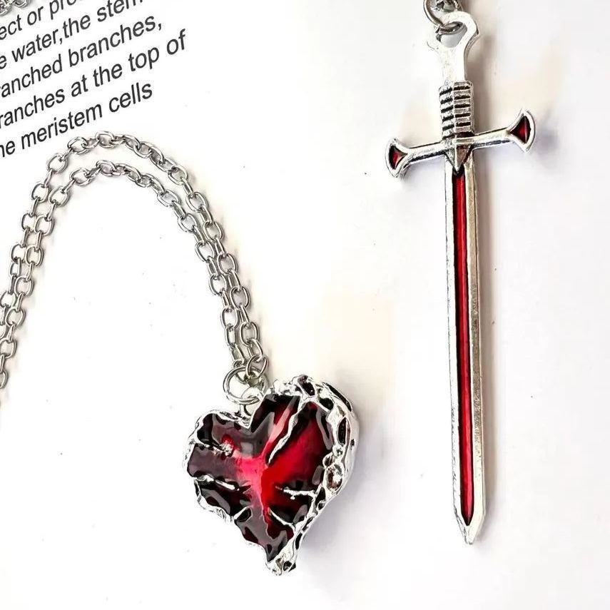[Copy]Gold/ Silver-plated Heart & Sword Couples Necklace Set