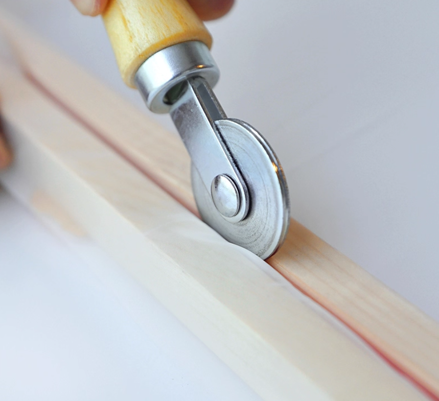 SEALING STRIP ROLLER TOOL