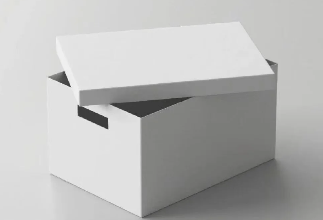 Plain cardboard box packaging example for screen printing.