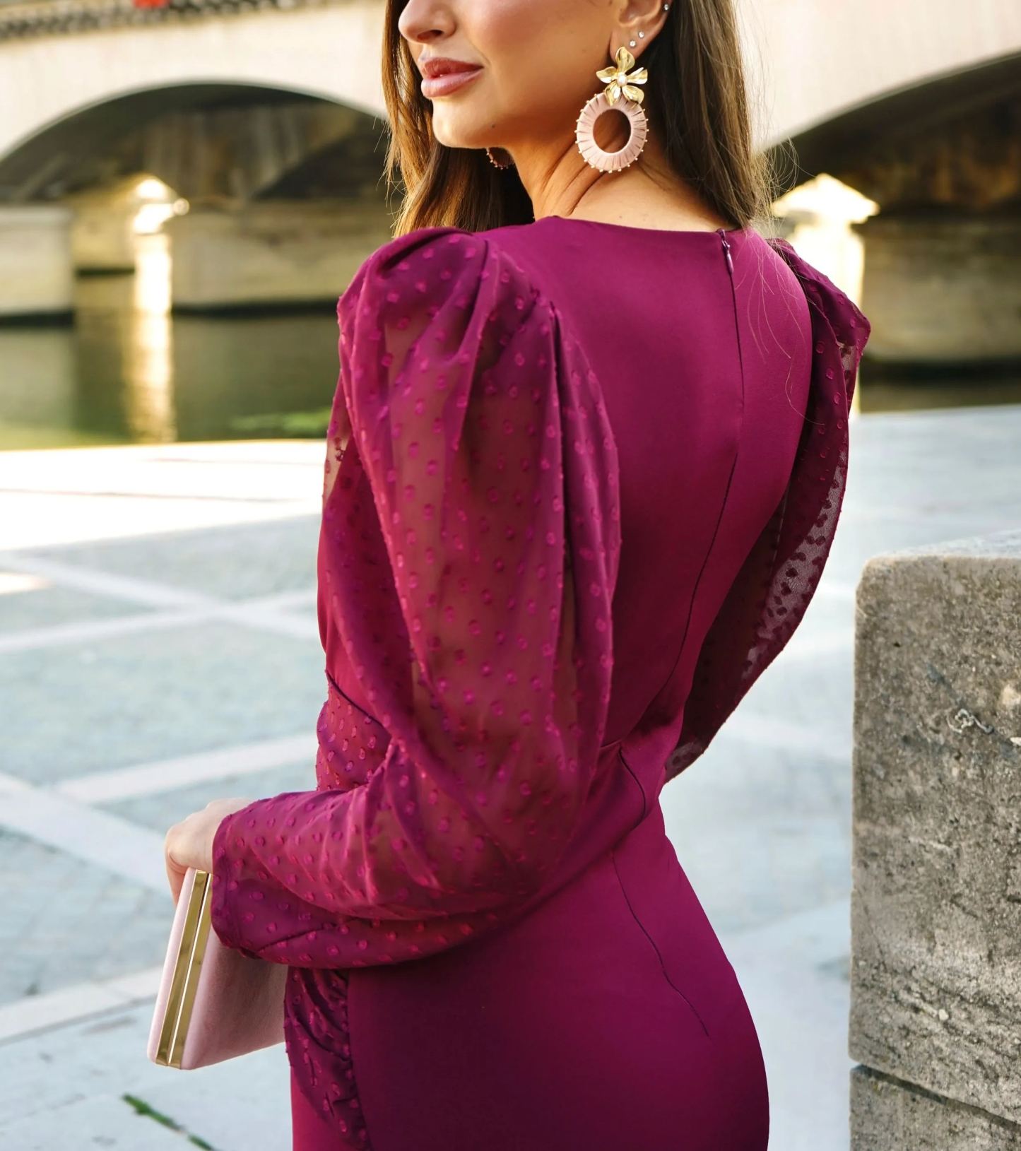 Vestido burdeos de Gabrielle