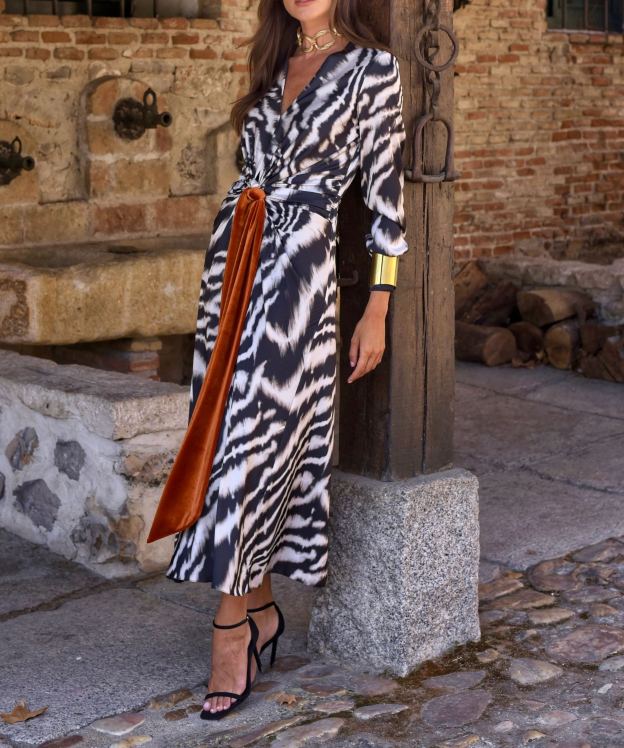 Vestido de seda cebra