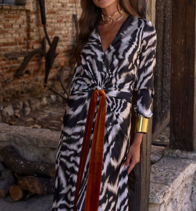 Vestido de seda cebra