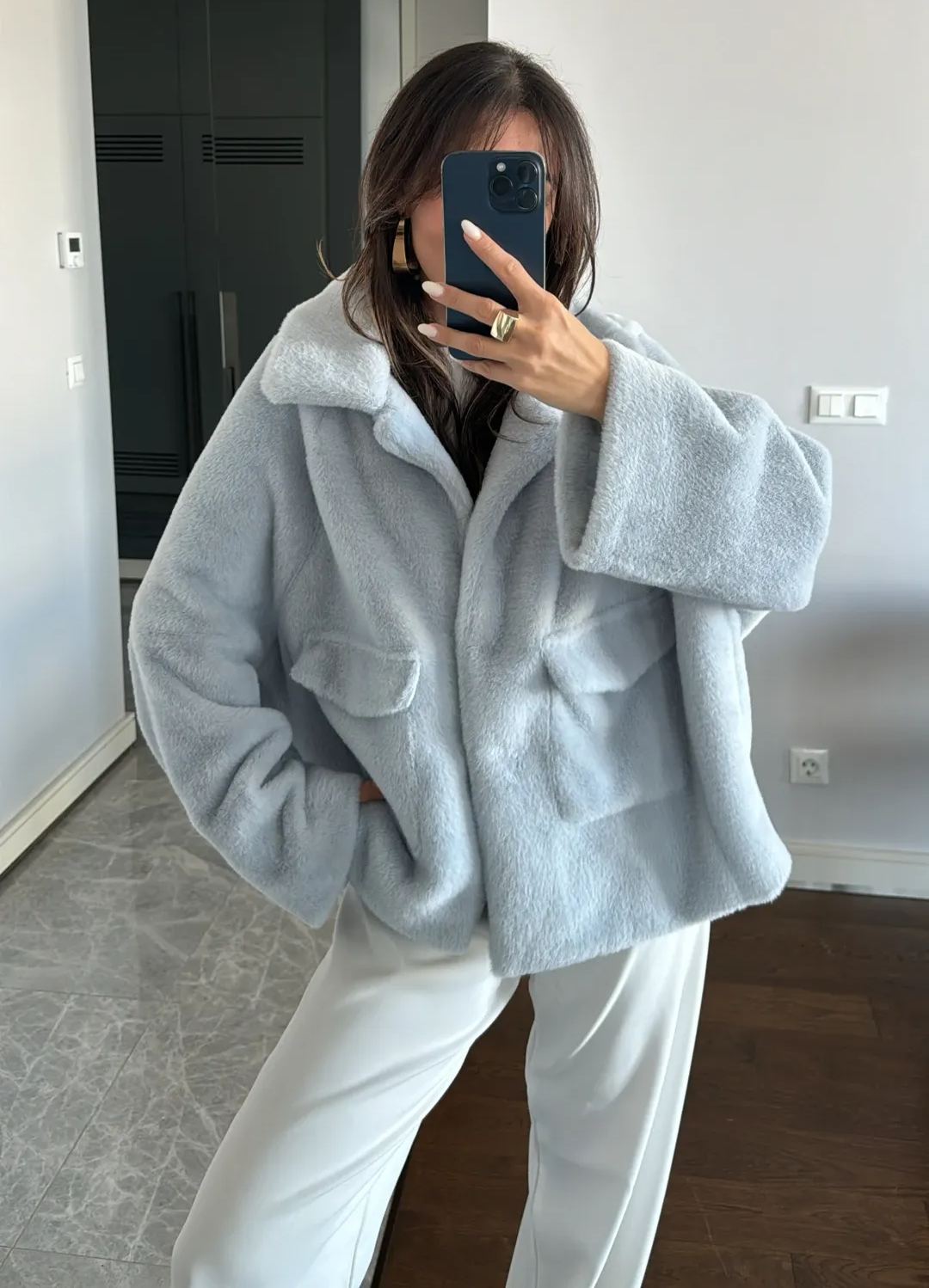 Lined Pocket Detailed Fur