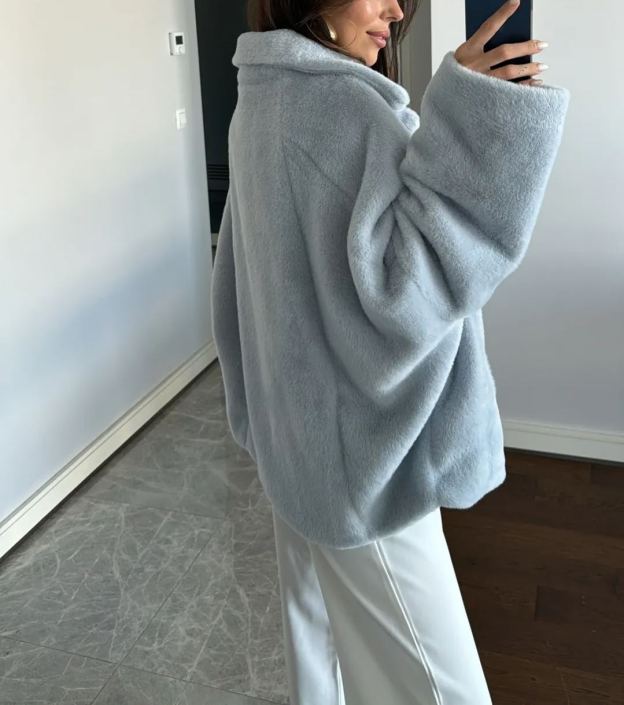 Lined Pocket Detailed Fur