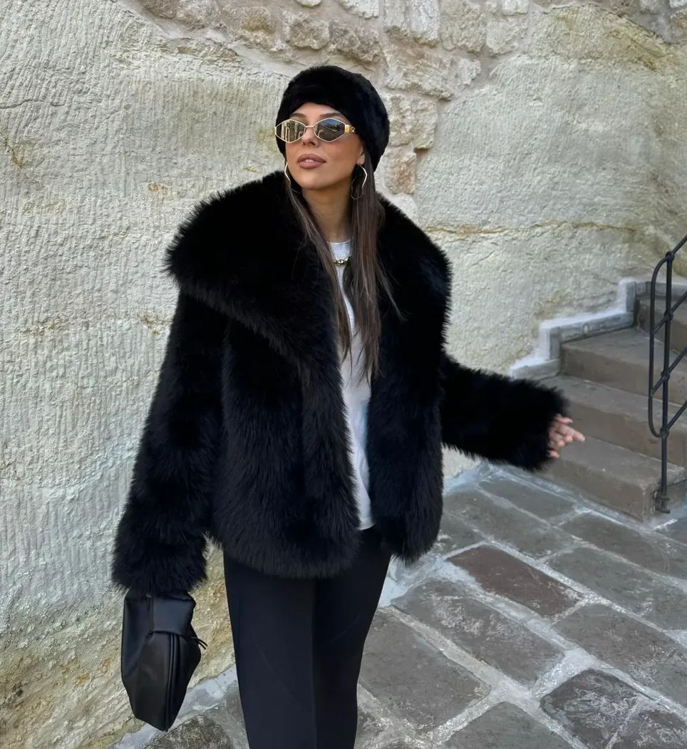 Black Lined Premium Fur