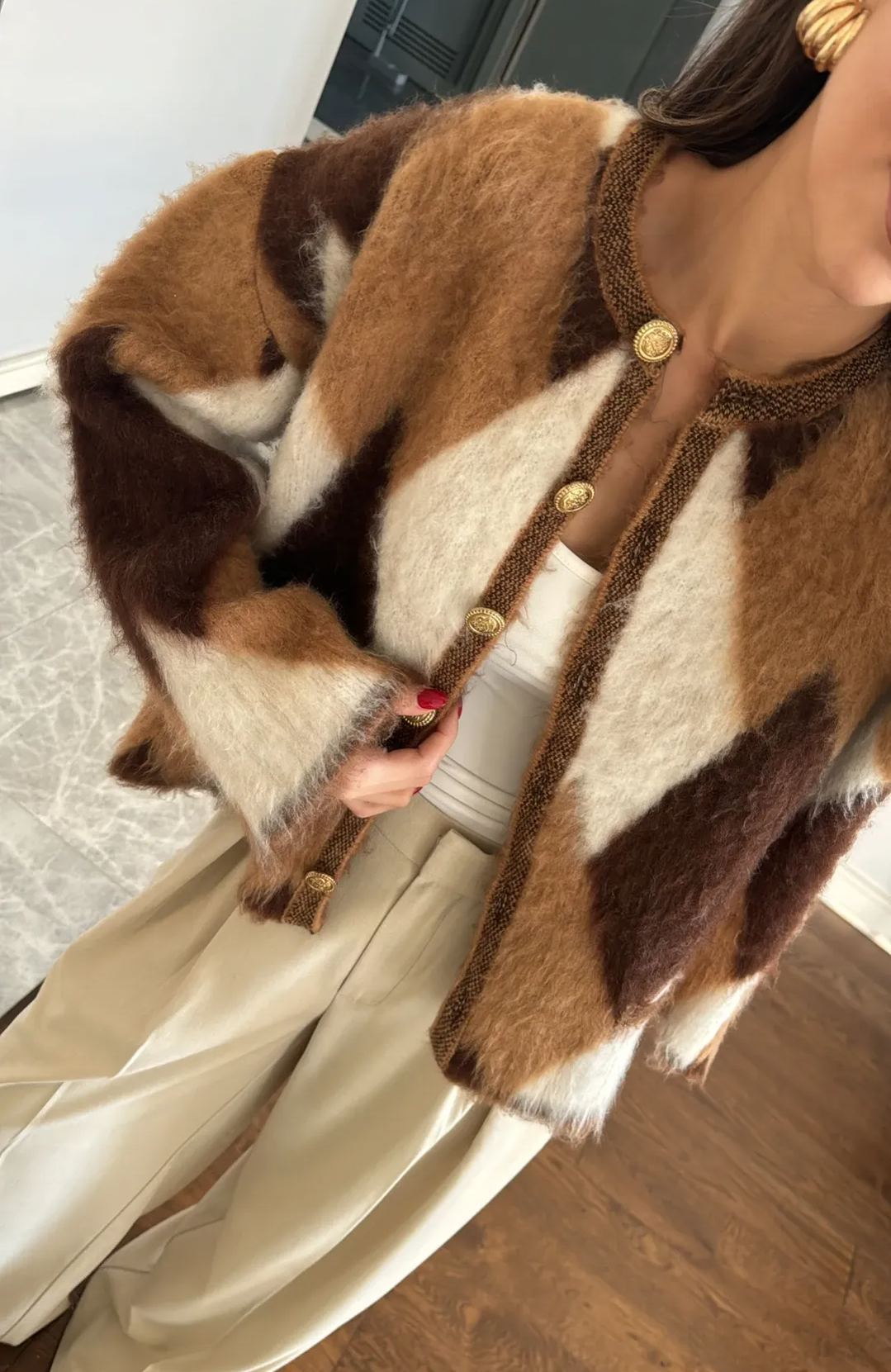 Special Production Diamond Patterned Cardigan