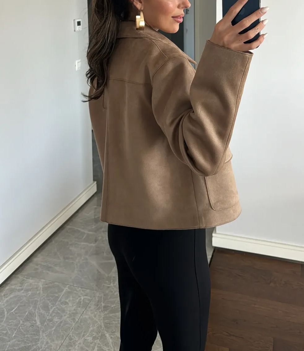 Large Pocket Detailed Suede Jacket