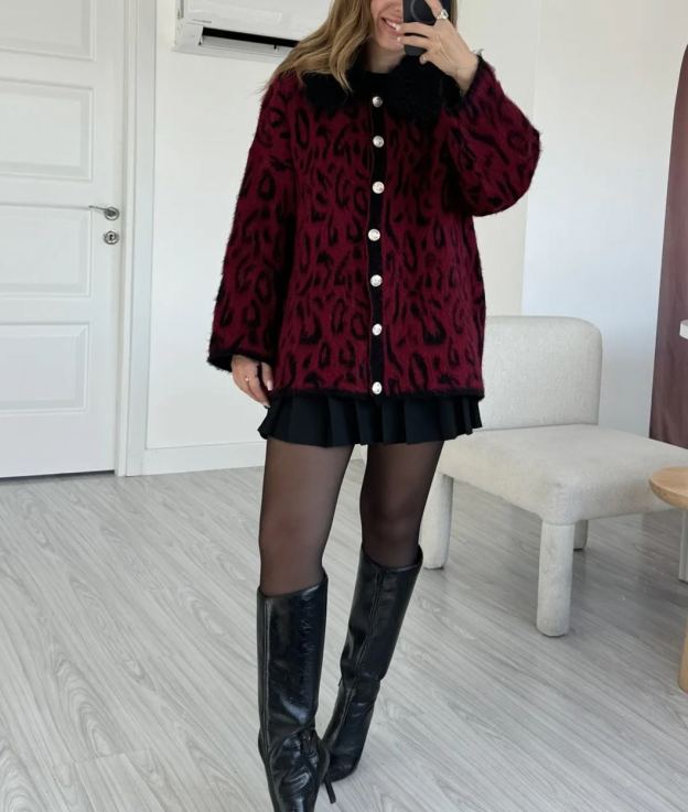 Burgundy Fur Collar Gold Buttoned Cardigan