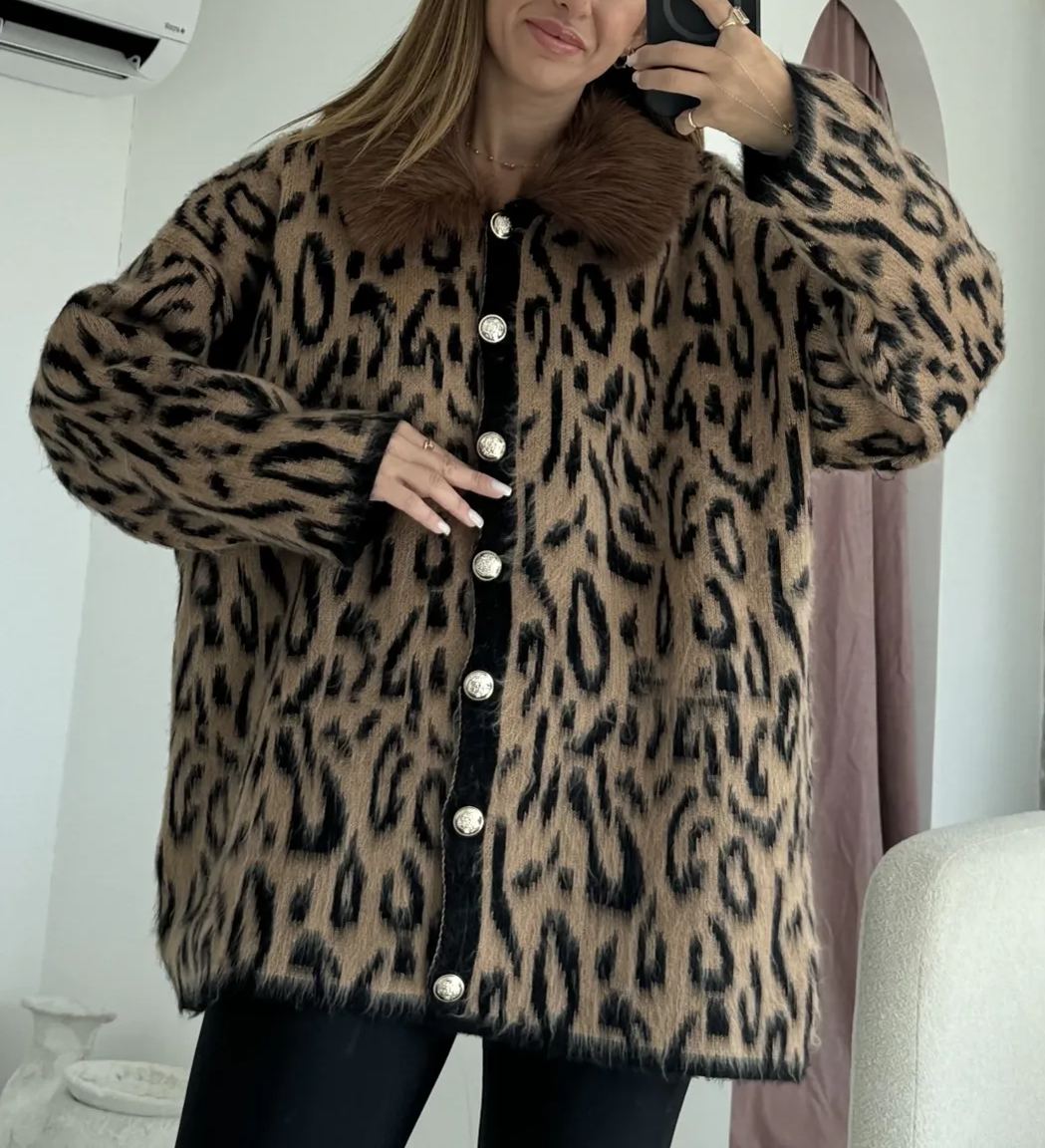 Brown Fur Collar Gold Buttoned Cardigan