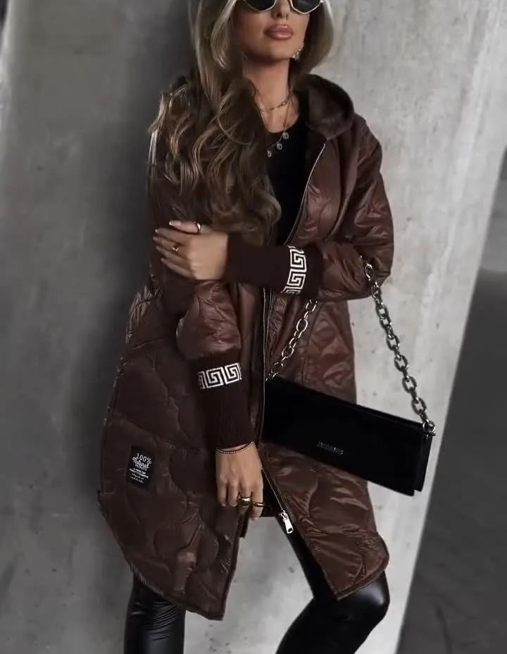 Chaqueta acolchada con puños laberínticos