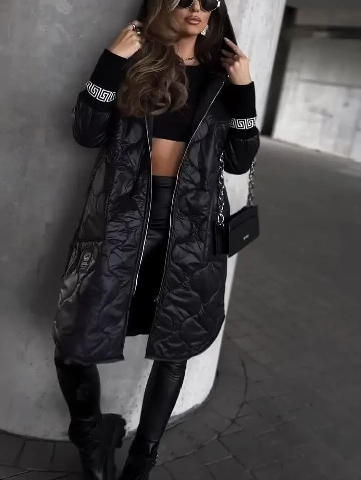 Chaqueta acolchada con puños laberínticos