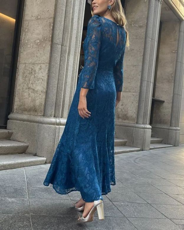 Vestido blonda azul petróleo París