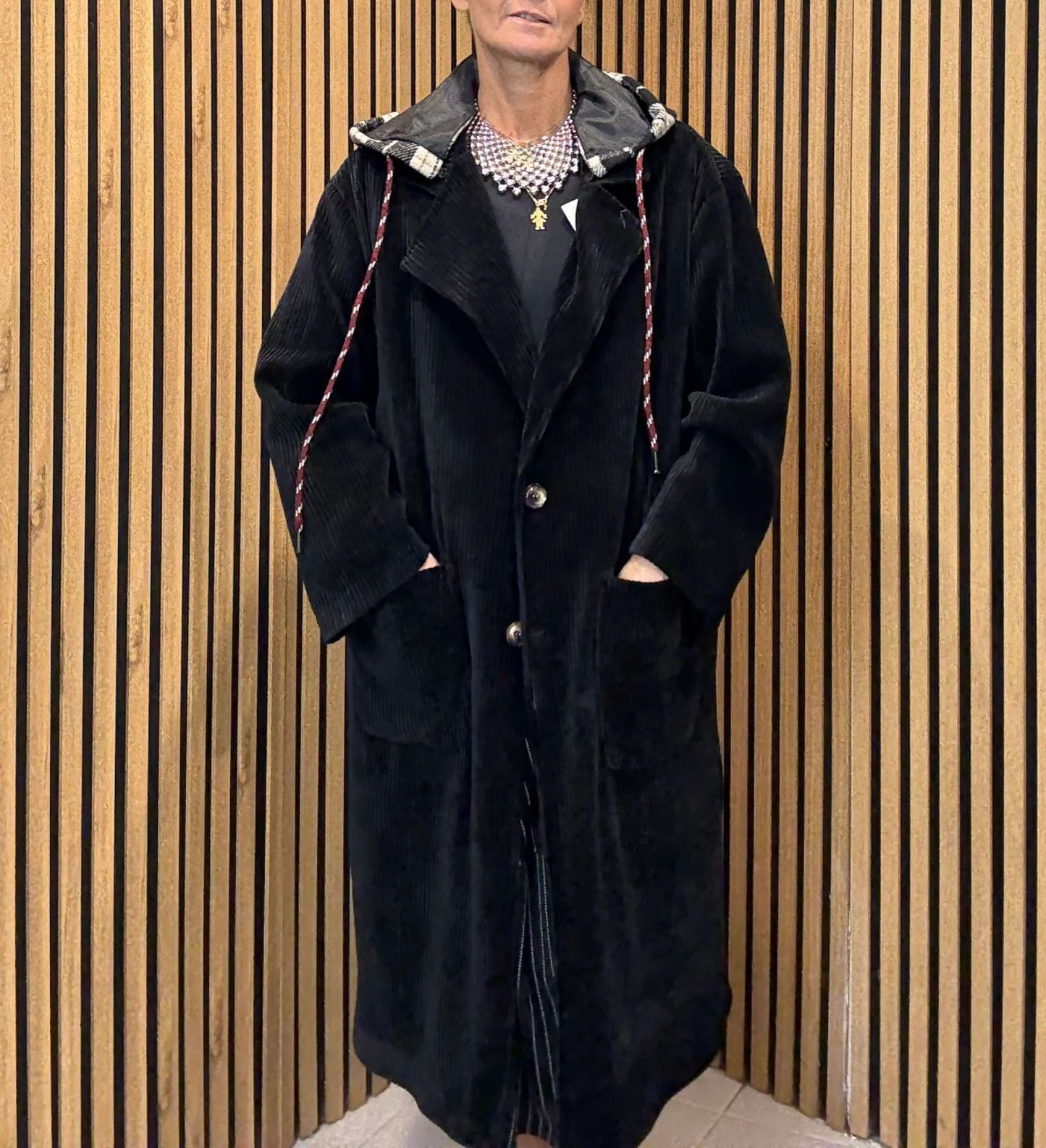 Soft wide-ribbed velvet jacket