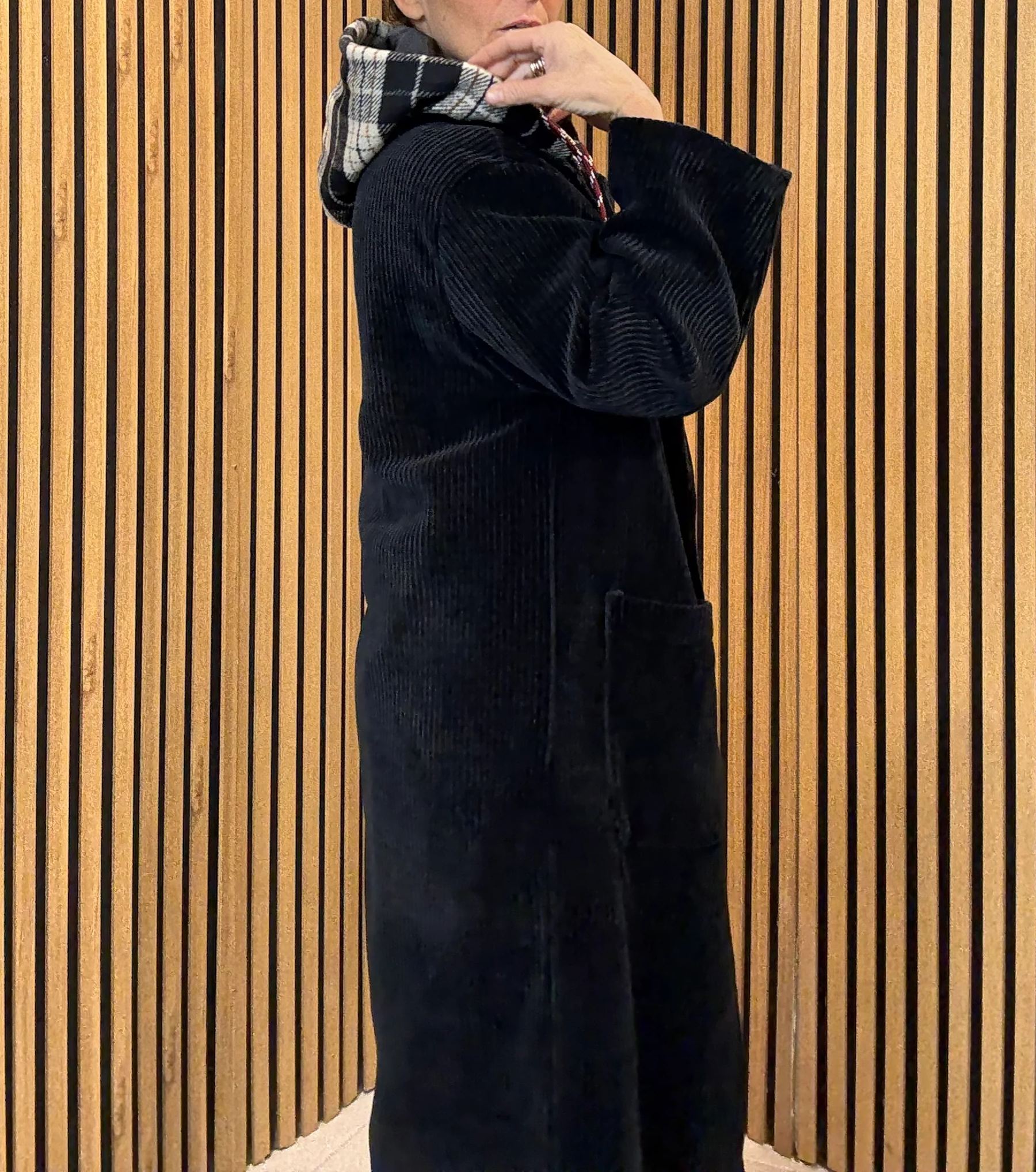 Soft wide-ribbed velvet jacket