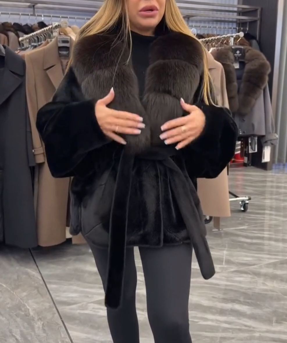 Vintage Glam Black Faux Fur Collared Coat