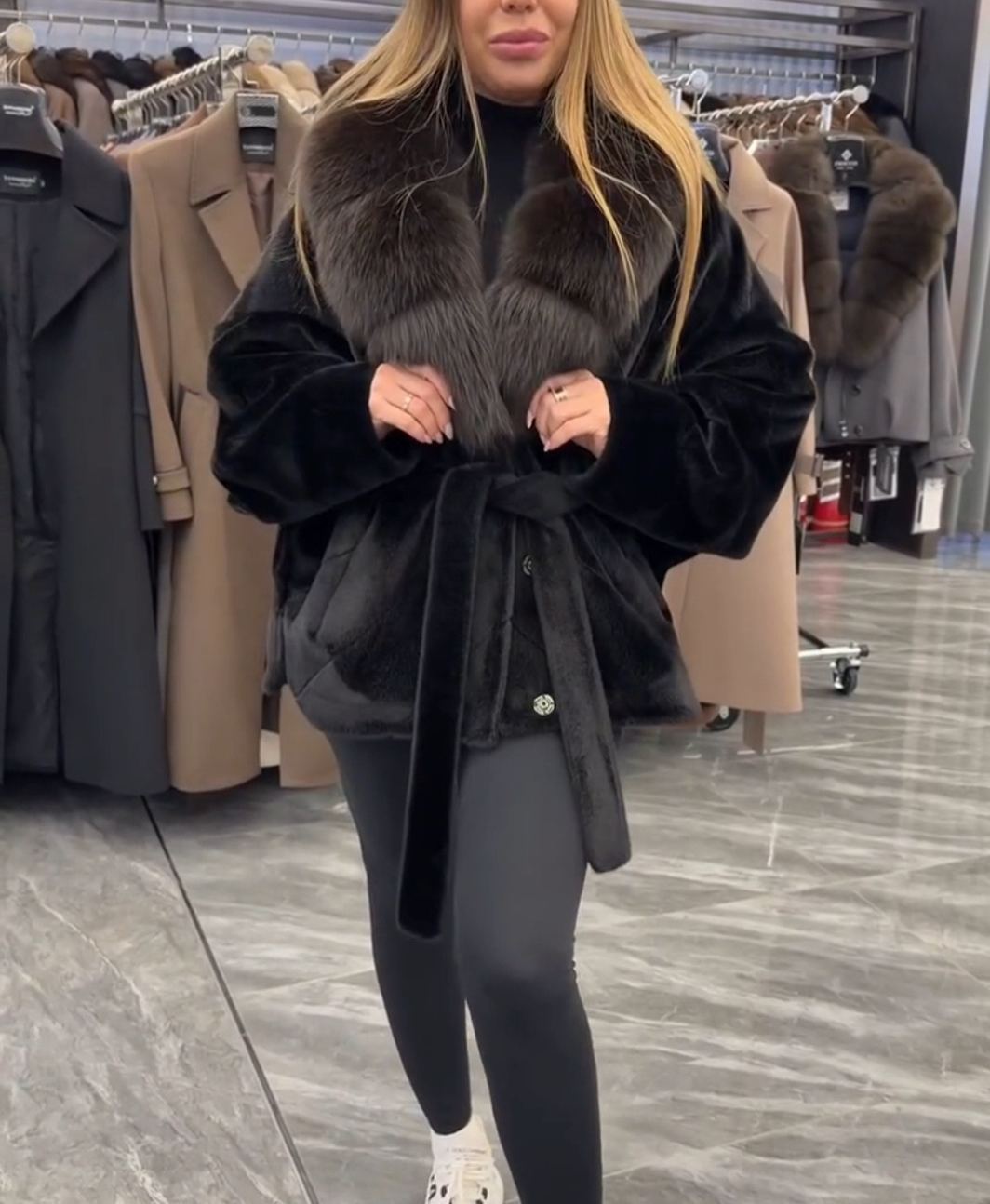 Vintage Glam Black Faux Fur Collared Coat