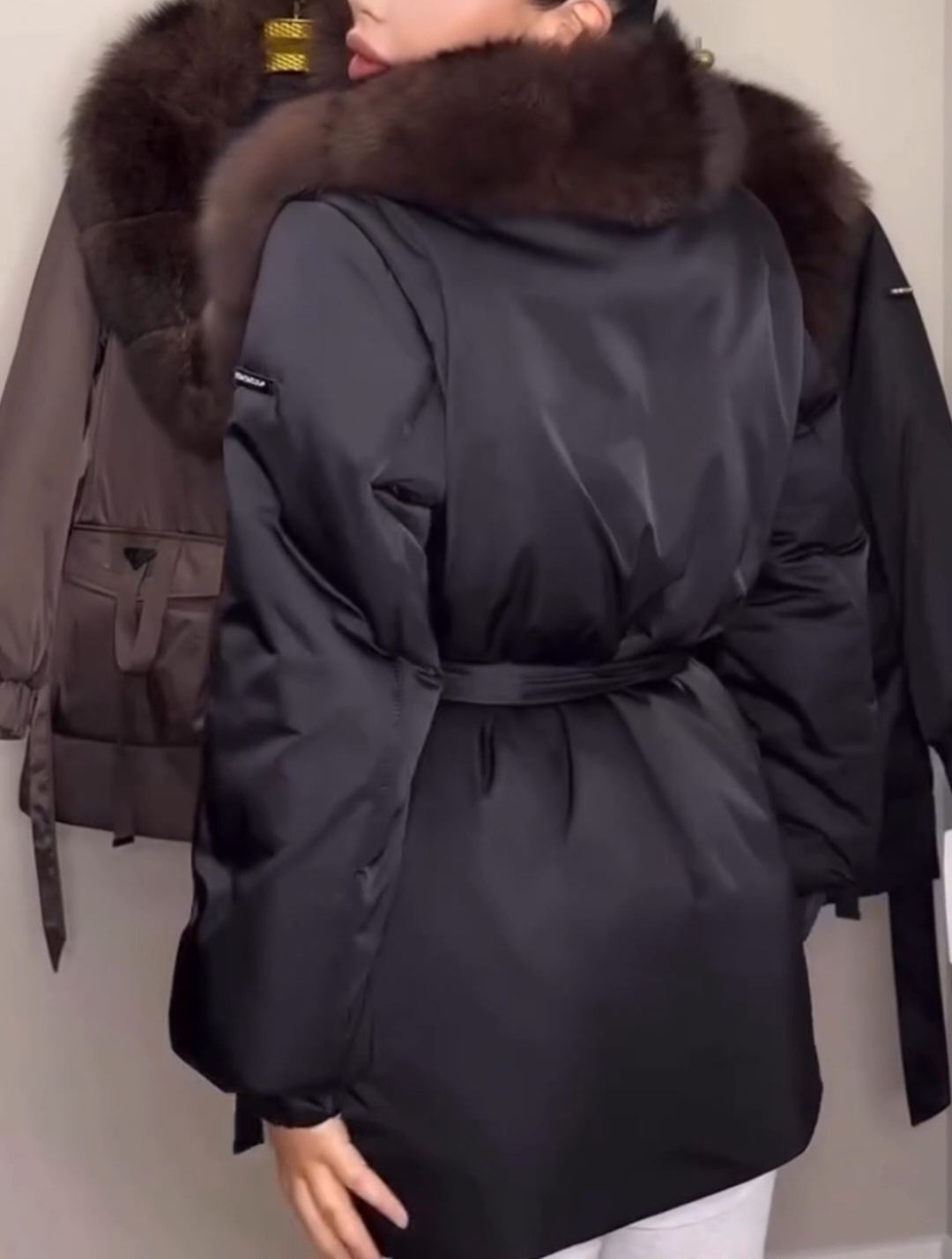 Fashion Premium Black Down Jacket with Brown Fur Collar