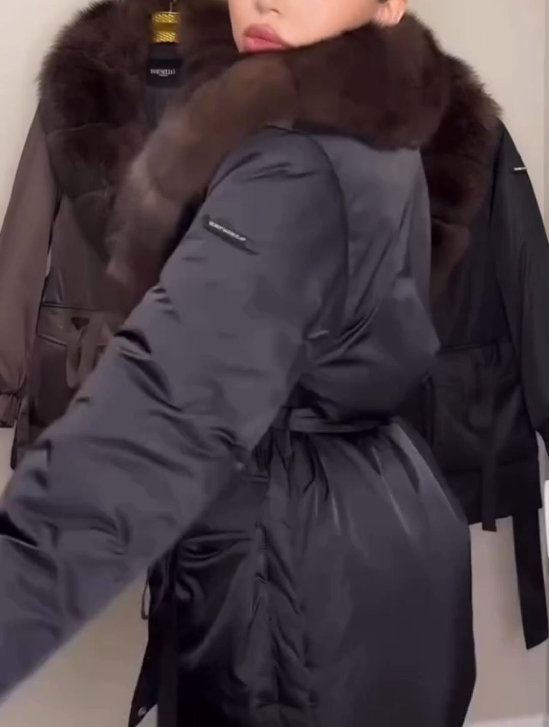 Fashion Premium Black Down Jacket with Brown Fur Collar