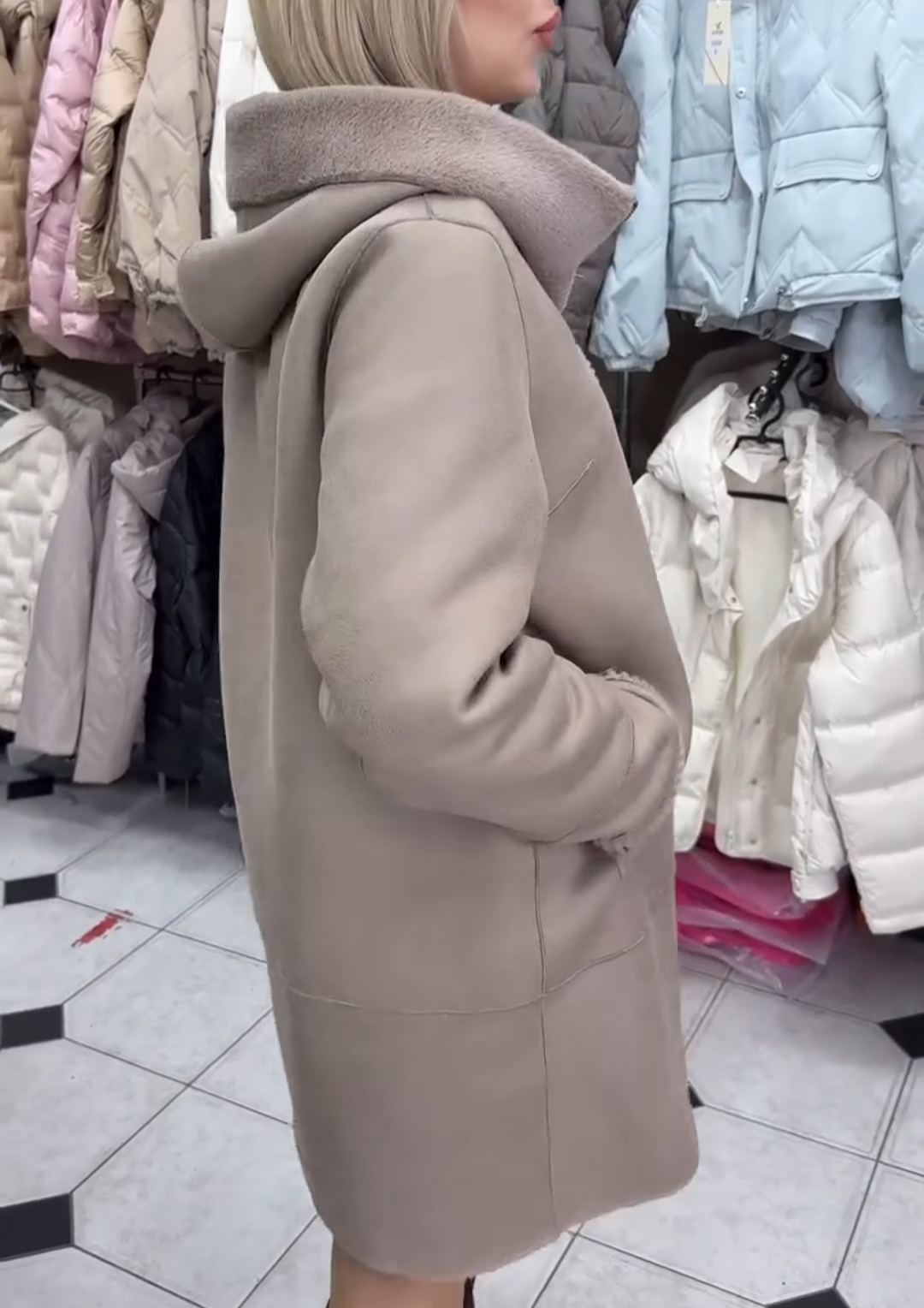 Light Luxury Reversible Beige Faux Fur & Suede Coat