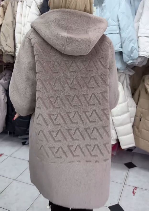 Light Luxury Reversible Beige Faux Fur & Suede Coat