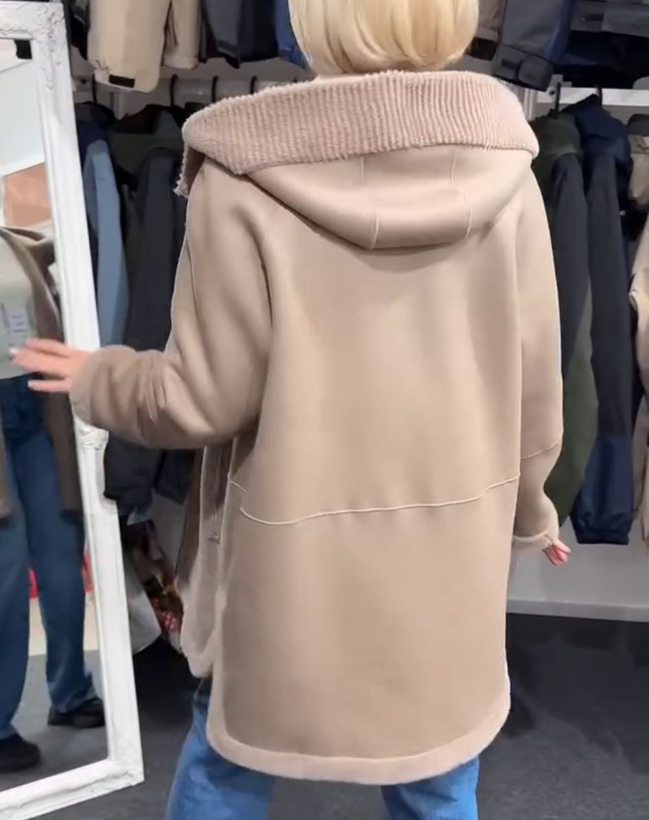 Light Luxury Diamond-Quilted Reversible Beige Coat