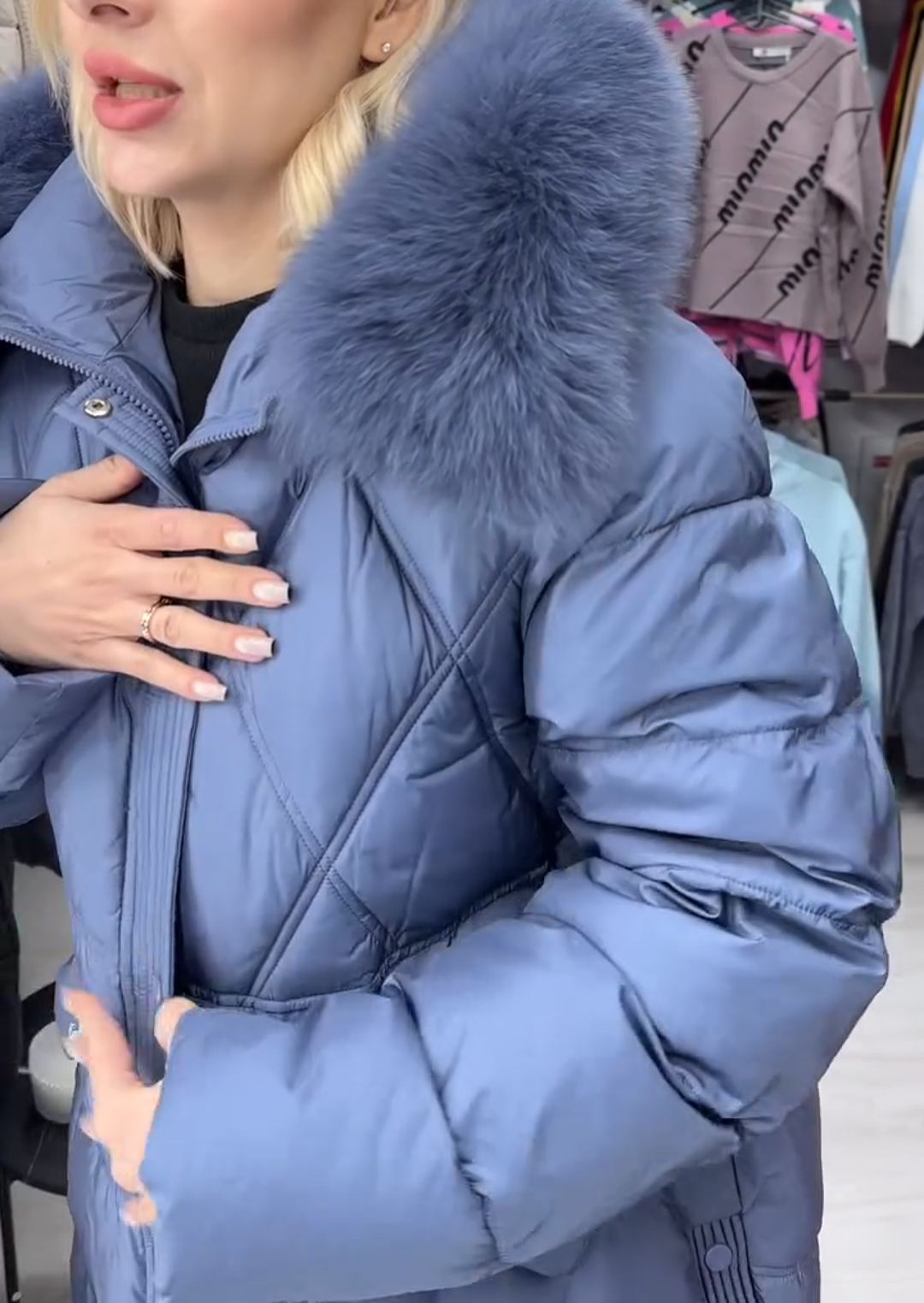 Fashion Premium Blue Down Jacket with Faux Fur Accent