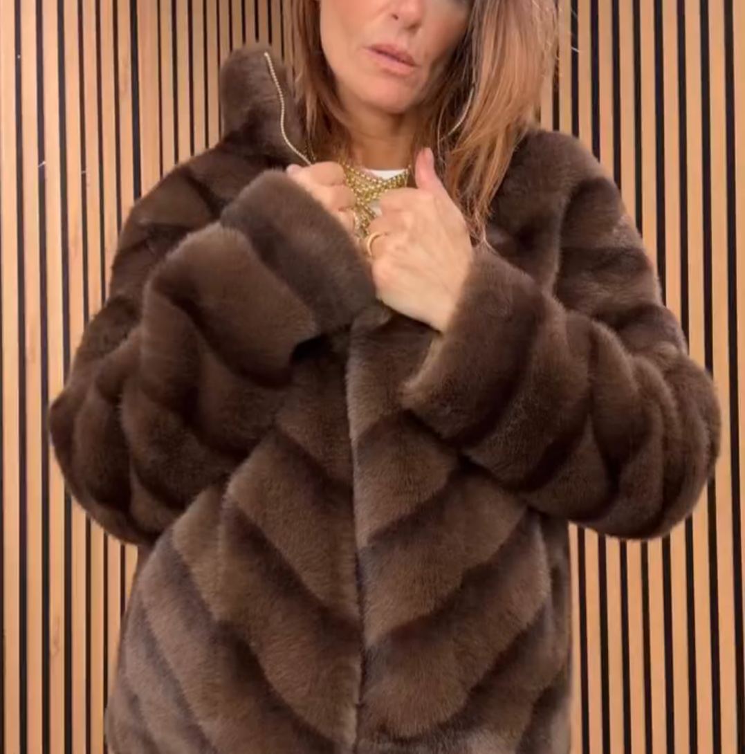 Light Luxury Dual-Texture Faux Fur-Suede Jacket