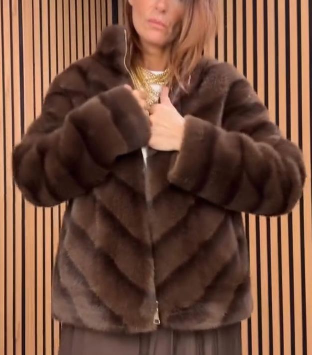 Light Luxury Dual-Texture Faux Fur-Suede Jacket