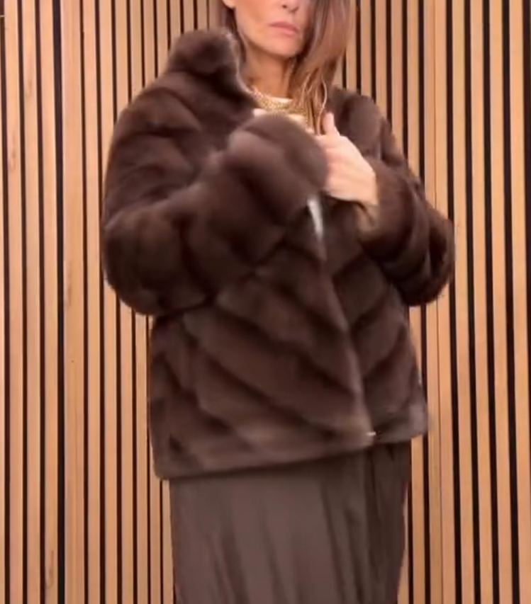 Light Luxury Dual-Texture Faux Fur-Suede Jacket