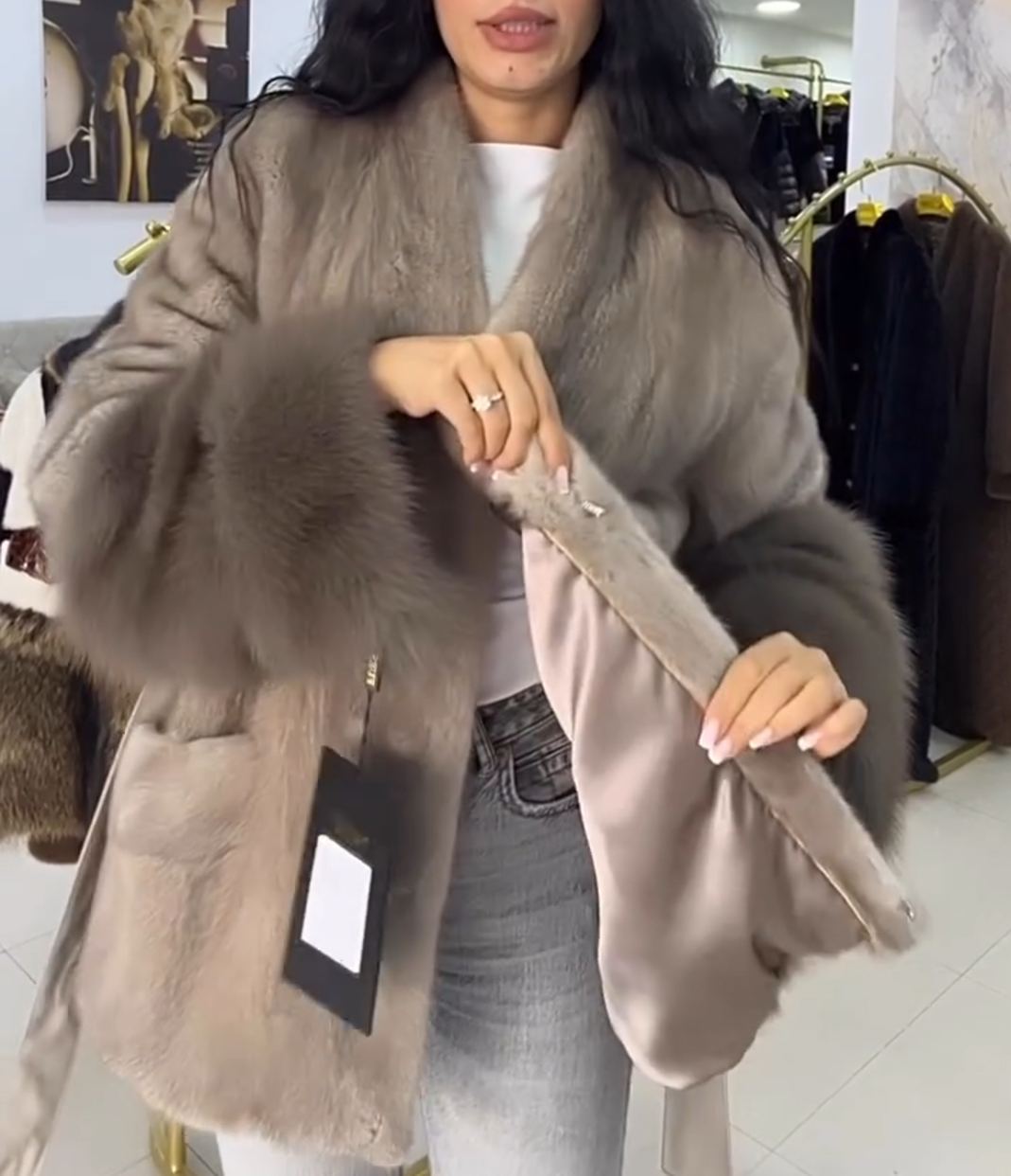 Fashion Contrast-Sleeve Beige-Gray Faux Fur Coat