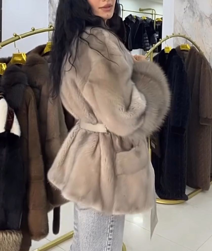 Fashion Contrast-Sleeve Beige-Gray Faux Fur Coat