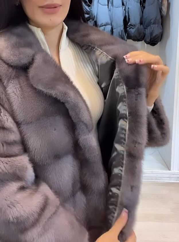 Light Luxury Textured Gray Faux Fur Coat