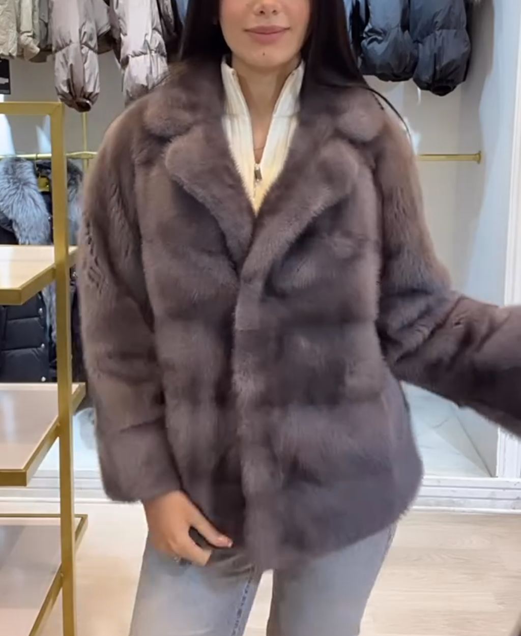 Light Luxury Textured Gray Faux Fur Coat