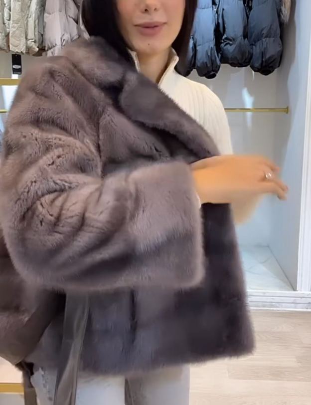 Light Luxury Textured Gray Faux Fur Coat