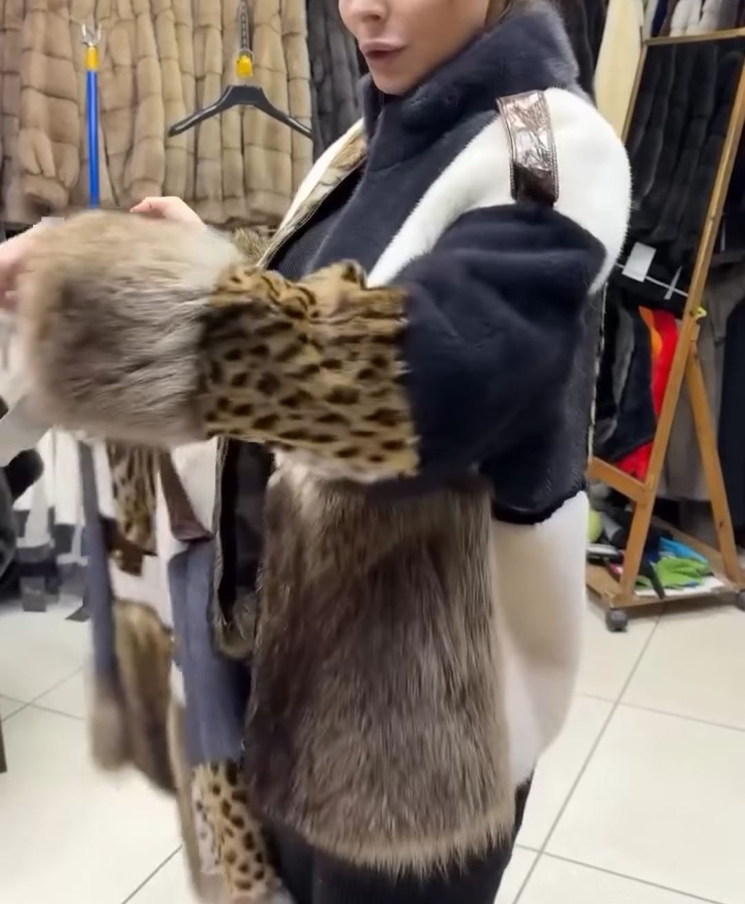 Fashion Multi-Material Patchwork Faux Fur Jacket