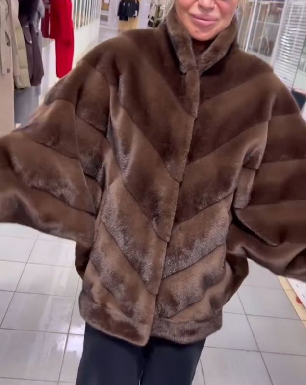 Light Luxury Textured Brown Faux Fur Coat