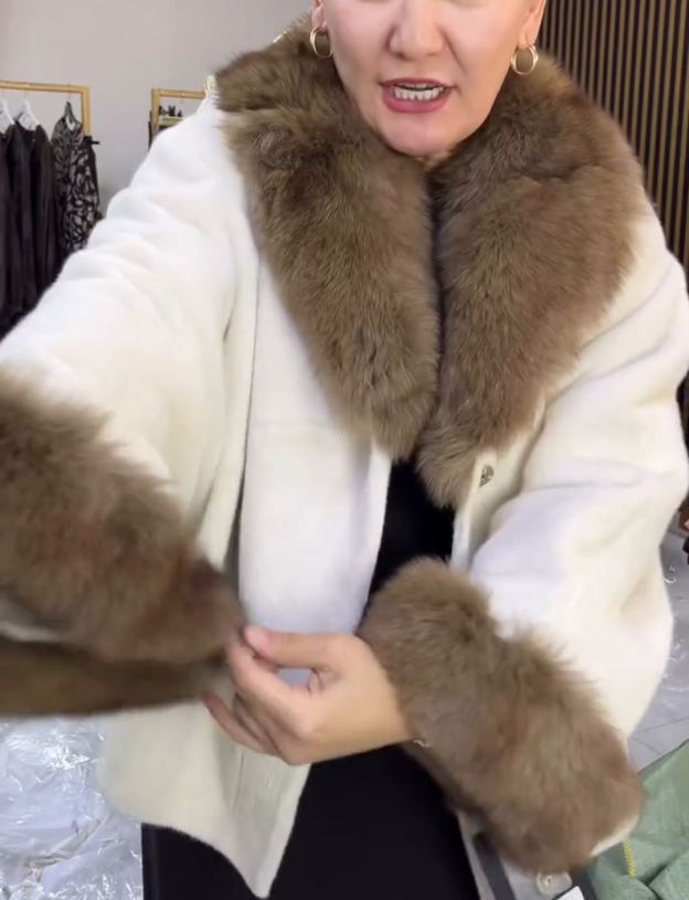 Urban Elegant White Coat with Brown Fur