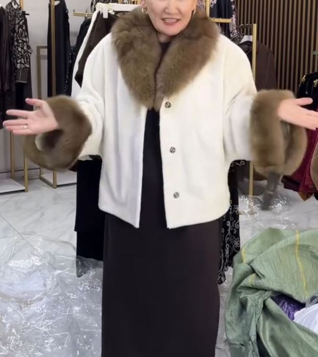 Urban Elegant White Coat with Brown Fur