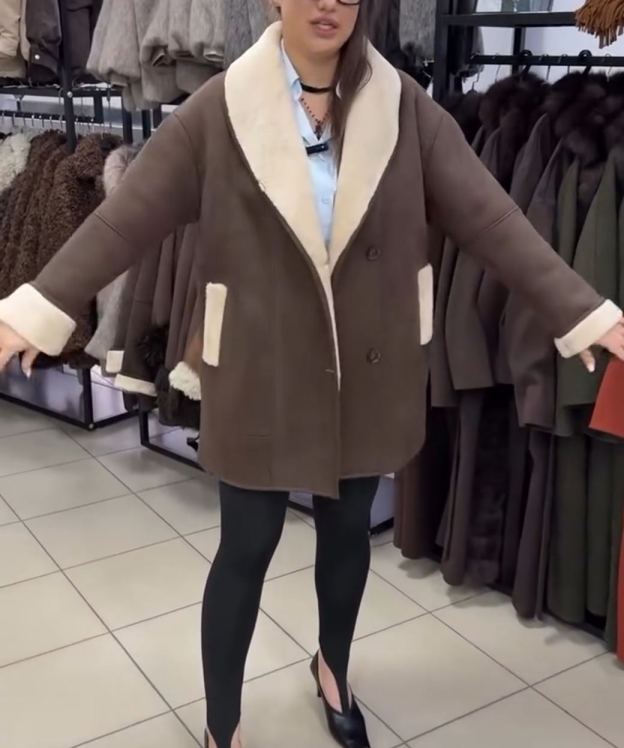 Light Luxury Contrast Shearling-Trim Brown Coat