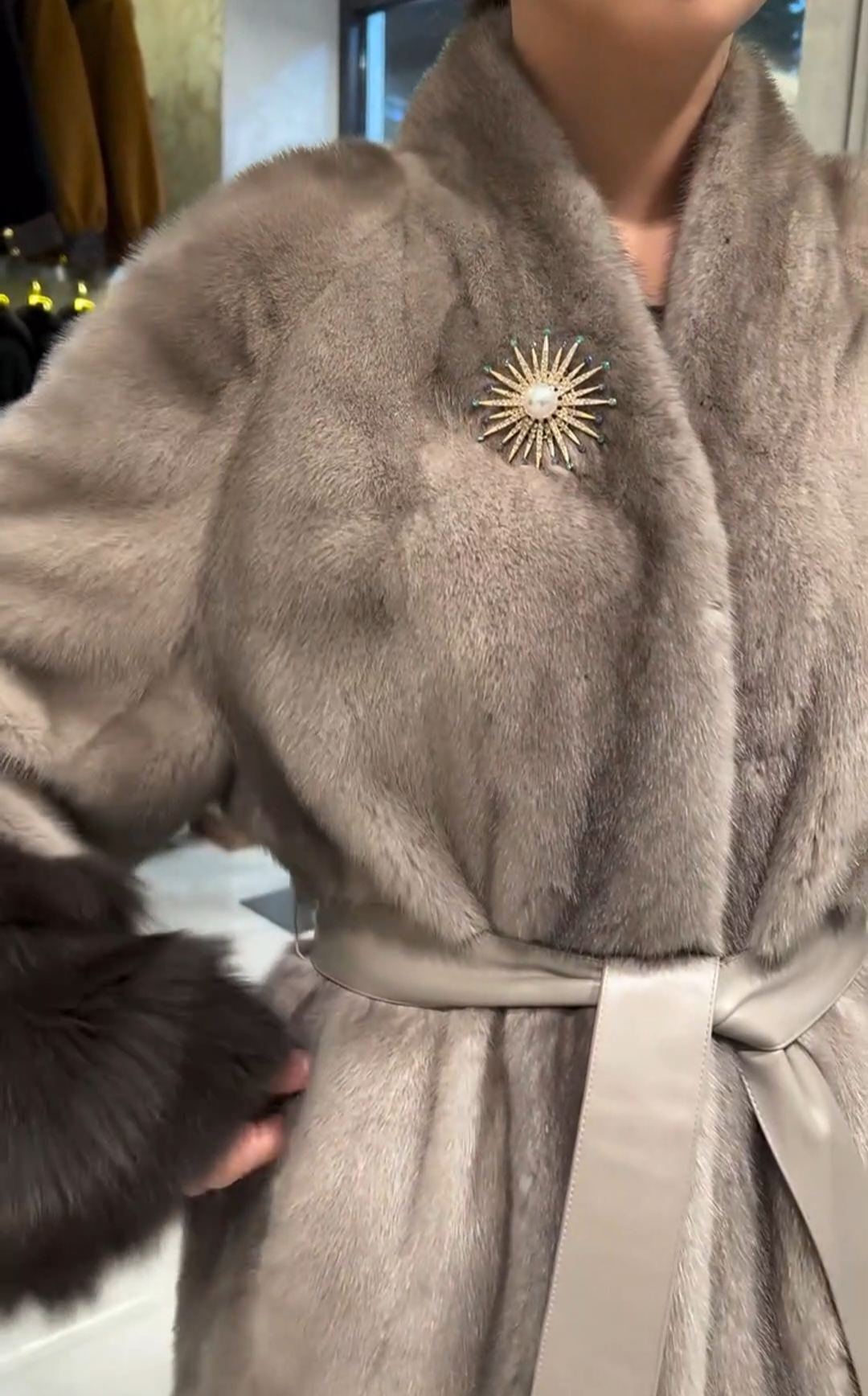 Light Luxury Brooch-Detail Gray Faux Fur Coat