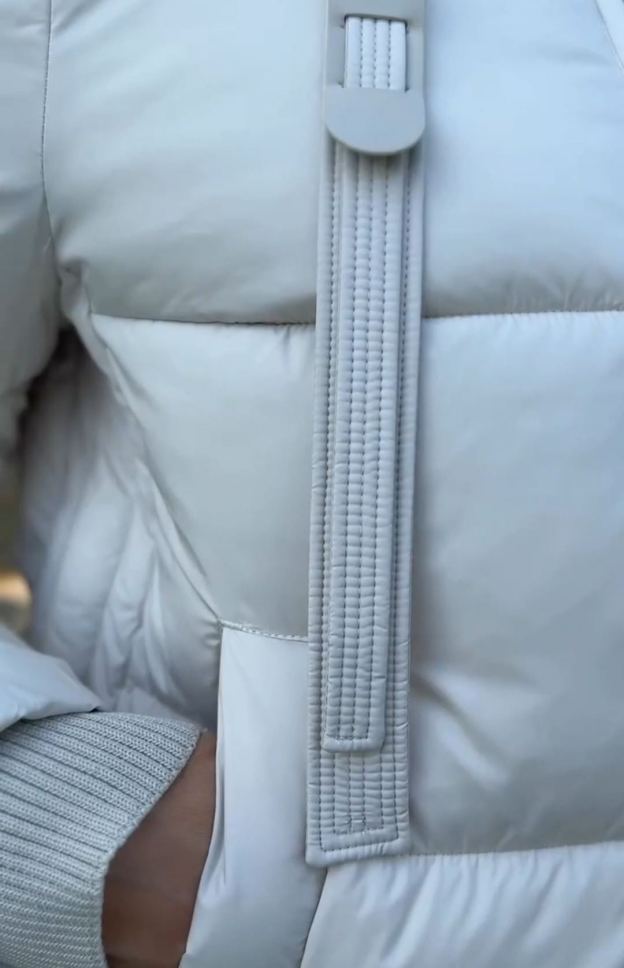 Fashion Solid-Color Quilted Light Gray Down Jacket