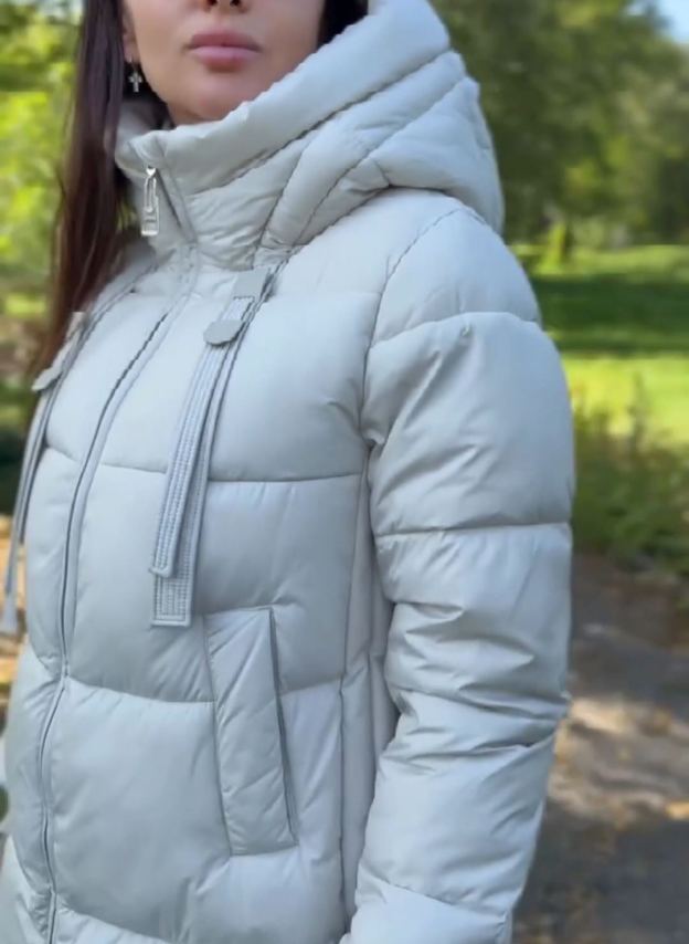 Fashion Solid-Color Quilted Light Gray Down Jacket